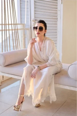 Jasmine Kaftan In White
