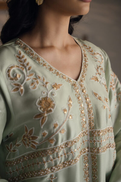Chandni in mint - Image 7