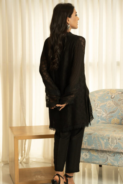 Black Swan - Image 5