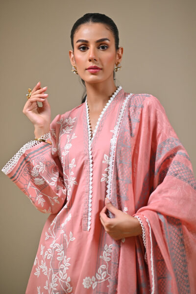 Chinoiserie Charm - Image 3