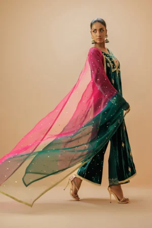 Sunehri Velvet Ensemble