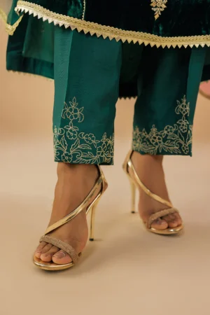 Sunehri Velvet Ensemble