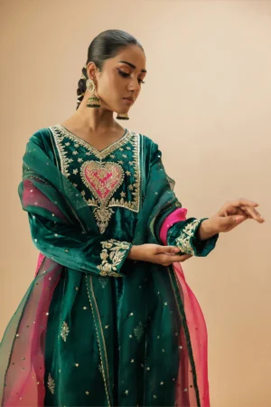 Sunehri Velvet Ensemble