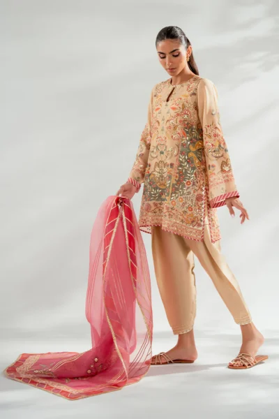 Raya (C) - Image 2