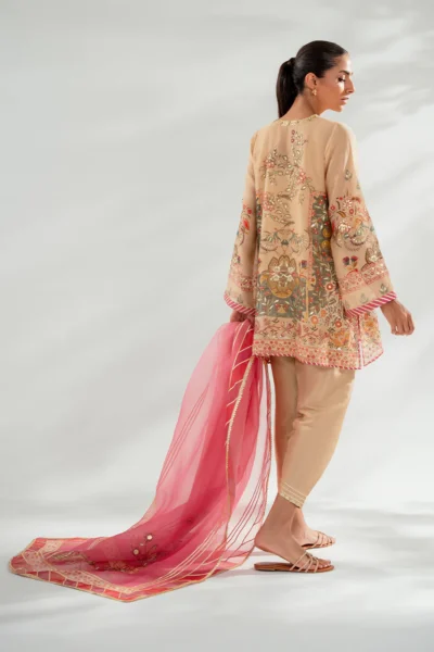 Raya (C) - Image 5