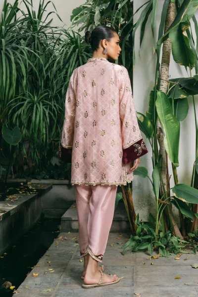 Amira - Image 3