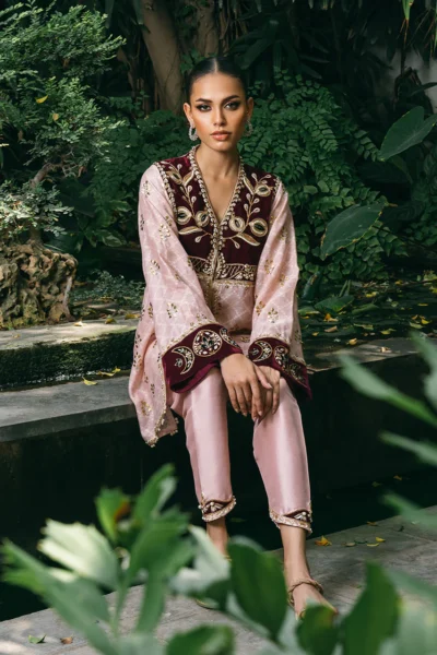 Amira - Image 2