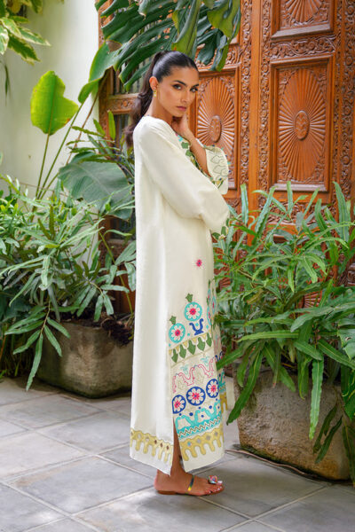 Yasmin - Image 8