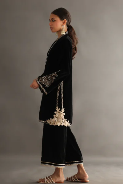 Noir Opulence - Image 2