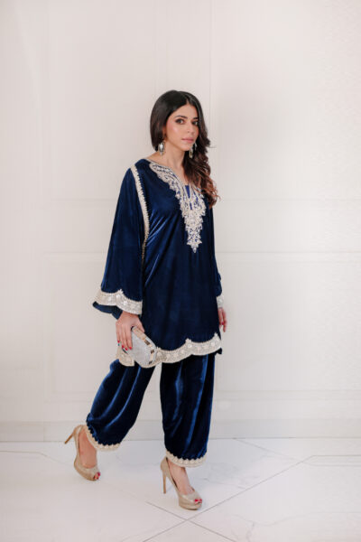 Javeria Navy Firdous Velvet Set - Image 3