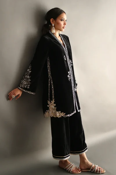 Noir Opulence - Image 6