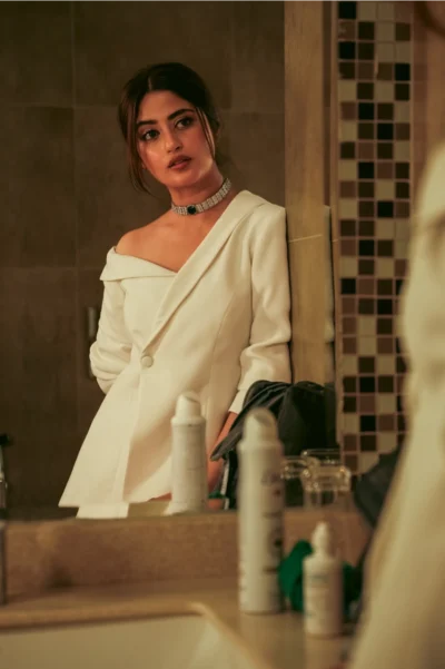Elira - Image 8