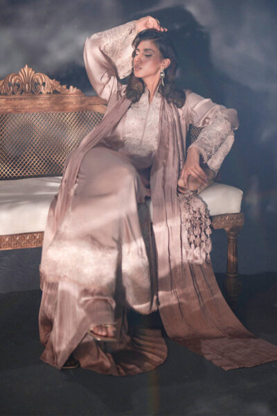 Tea Rose - Image 5