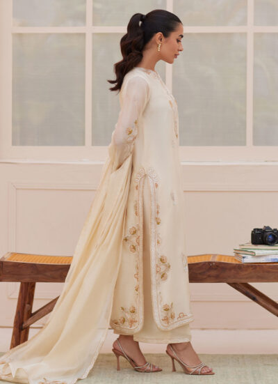 Evra Ivory Shirt and Dupatta - Image 7
