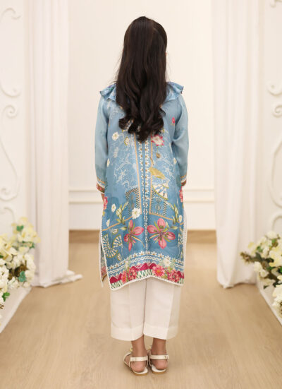Carla Blossom - Image 4