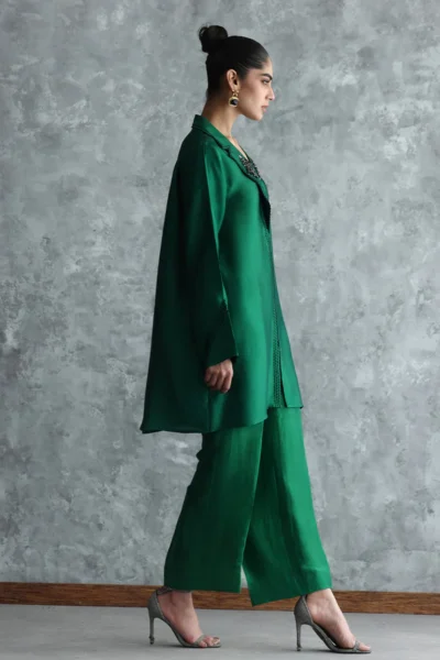 Vogue - Image 2