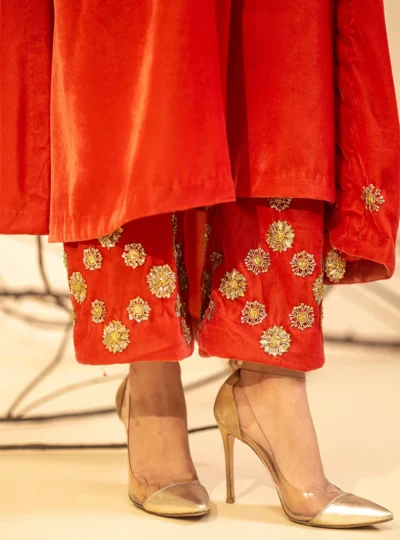 Scarlet Lustre - Image 4
