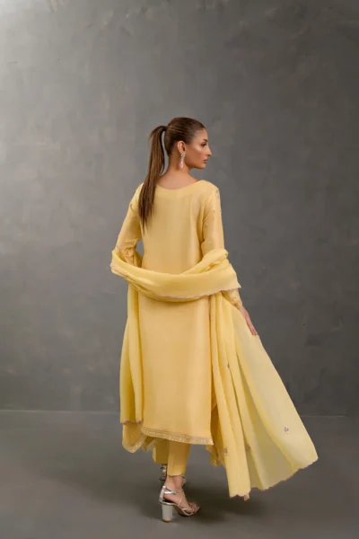 Elnaz - Image 4