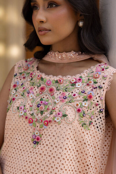 Peach Bloom With Shalwar - Image 10