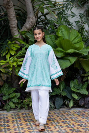 Pakistani designer clothes for kids