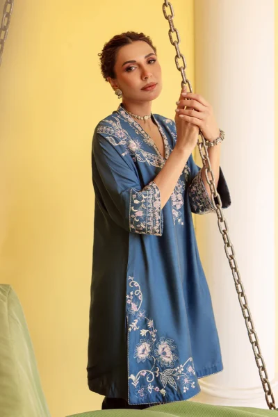 Nazli - Image 8