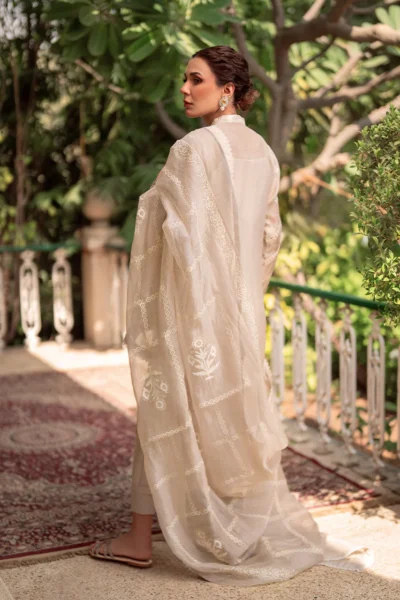 Amika - Image 3