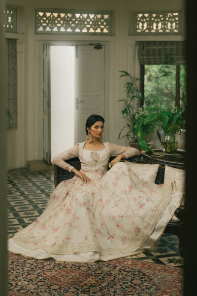 Gulrukh - Image 7