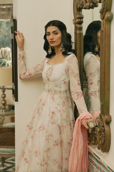 Gulrukh - Image 9