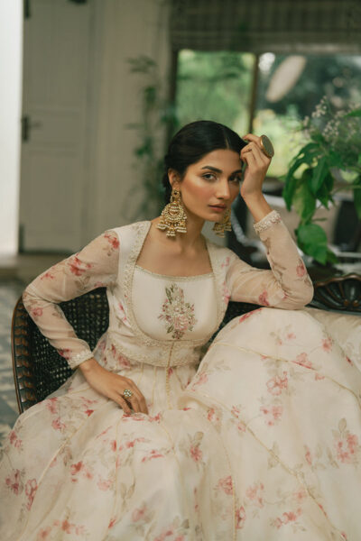 Gulrukh - Image 8