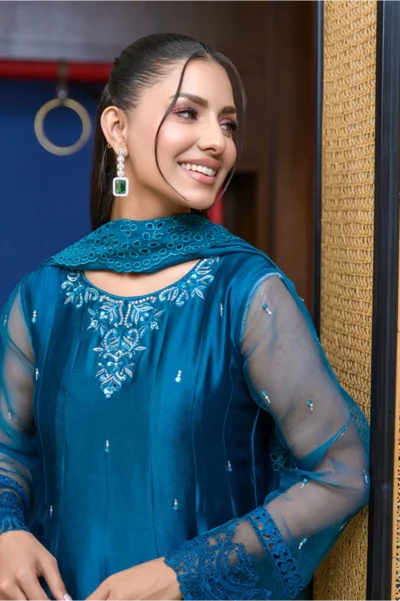 Azure Jade - Image 3
