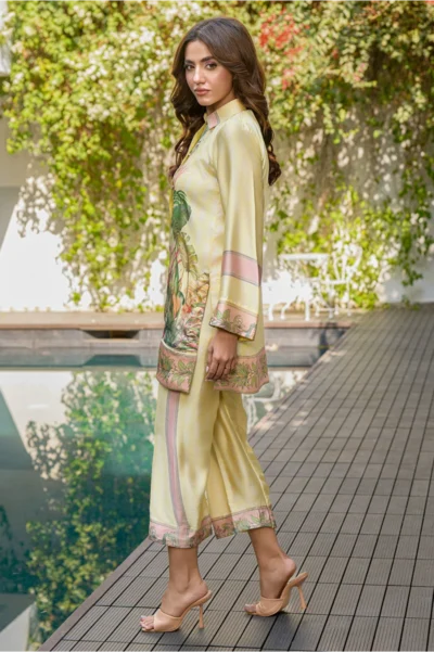 Tropical Bliss - Shirt and Trousers - Image 4