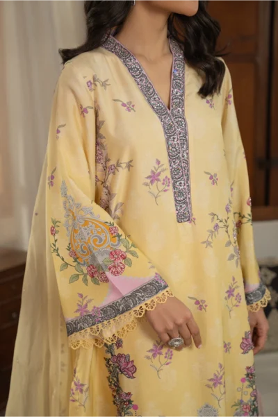 Juhi - Image 5