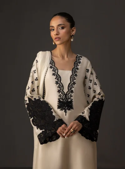 Ivory Noir - Image 3