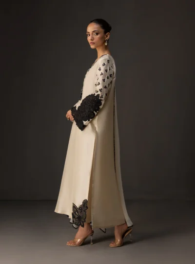 Ivory Noir - Image 4