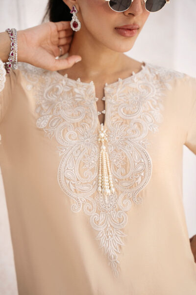 Junia - Image 2