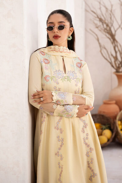 Esha - Image 7