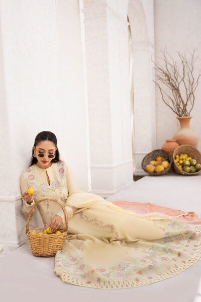 Esha - Image 5