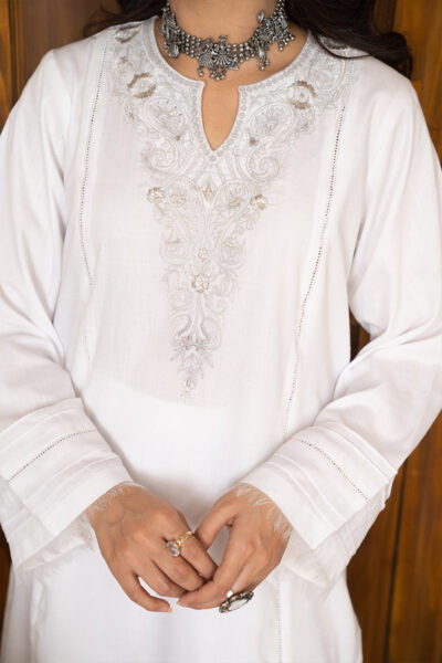Dina - Image 2