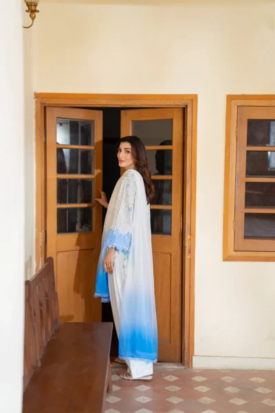 Danae - Image 4