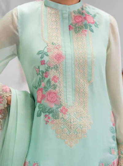 Liana - Image 4