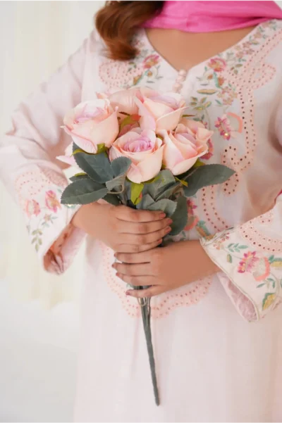 Rose Luxe - Image 5