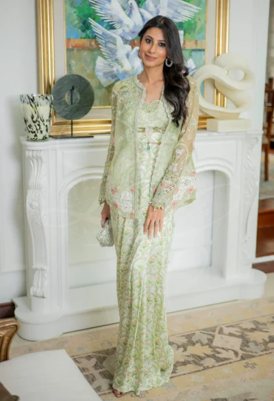 Elara Pistachio U-Hem Cutwork Saree Set - Image 6