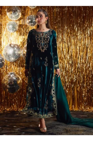Gleen Forest Green Velvet Shirt And Dupatta