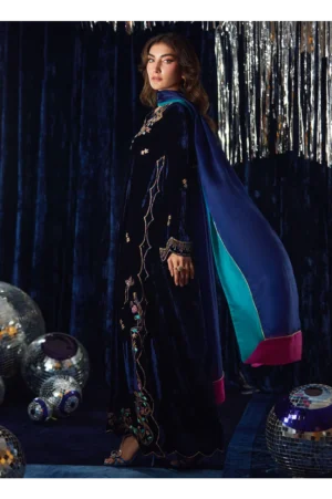 Valeh Navy Shirt And Dupatta