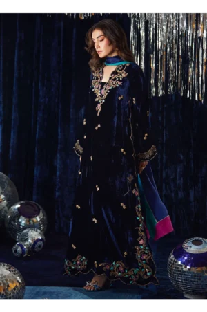 Valeh Navy Shirt And Dupatta