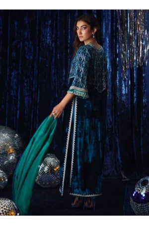 Teen Teal Shirt And Dupatta