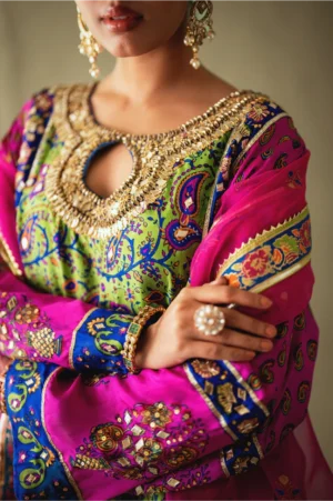 Naysa Dhani-Pink Silk Kaftan Set