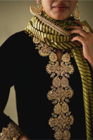 Sereya Purple Velvet Shalwar Set