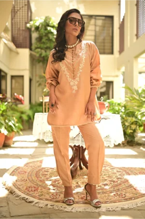 Mocha with Khari Shalwar