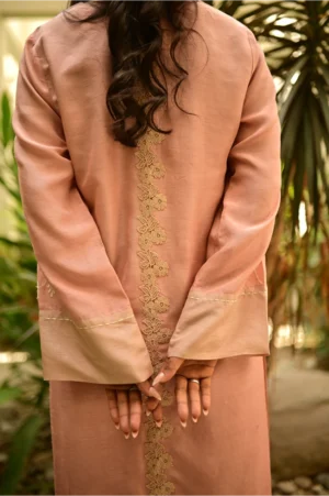 Rosewood with Trousers